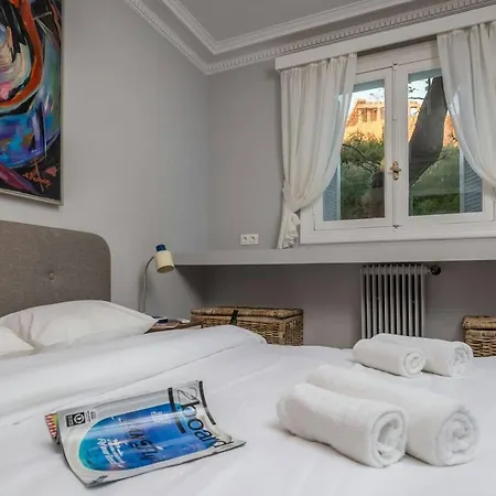Central Flat Dionysiou Areopagitou